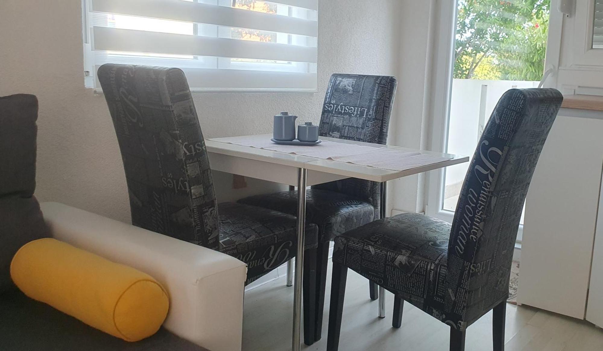 Apartmani Sara Marija Karlobag Cameră foto